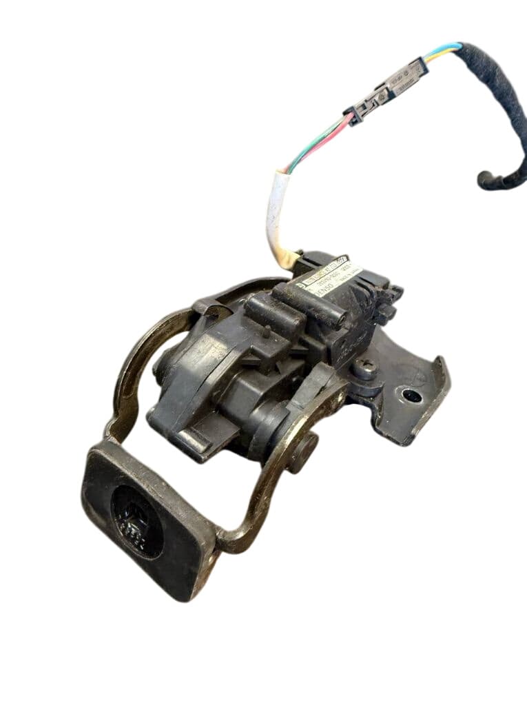 MERCEDES-BENZ A6398200542 6398200542 Rear Side opening window Lock Right MERCEDES-BENZ VITO / VIANO (W639) (2003-2014)