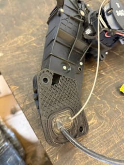 MERCEDES-BENZ A6398200442 Sliding door electric motor right MERCEDES-BENZ VITO / VIANO (W639) (2003-2014) — thumbnail 4