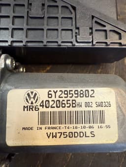 VW 6Y2959802 Window Regulator Motor Front Left VW TRANSPORTER T5 / MULTIVAN (7H, 7E, 7J) (2003-2015) — thumbnail 6