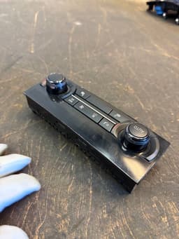 BMW 9332031 64119396078 9396078 Rear AC heater control panel BMW X5 (F15, F85) (2012-2018) — thumbnail 4