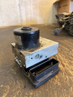 JAGUAR XR852145 4R832C405BD 4R832C219BD ABS hydraulic unit / pump JAGUAR S-TYPE (X200) (1999-2008) — thumbnail 2