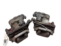 MITSUBISHI 4605B799 4605B800 Brake caliper rear set MITSUBISHI OUTLANDER III (GG, GF, ZJ, ZK, ZL) (2012-2021) — thumbnail 2