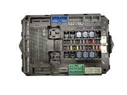 JAGUAR DX2314B476AG Fuse box JAGUAR XF (X250, CC9) (2008-2015) — thumbnail 1