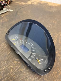 MERCEDES-BENZ A6394461621 6394461621 Instrument Cluster MERCEDES-BENZ VITO / VIANO (W639) (2003-2014) — thumbnail 2