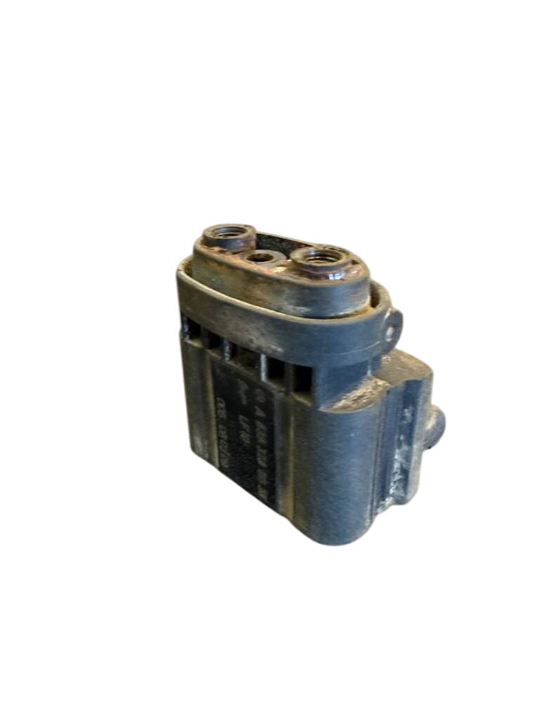 MERCEDES-BENZ A6393280030 6393280030 Air suspension valve block MERCEDES-BENZ VITO / VIANO (W639) (2003-2014)