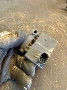 MERCEDES-BENZ A6393280030 6393280030 Air suspension valve block MERCEDES-BENZ VITO / VIANO (W639) (2003-2014) — thumbnail 4