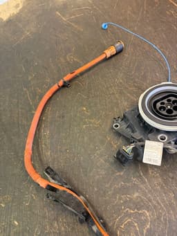 BMW 9391259 61126824111 Battery charger BMW 3 (F30, F31, F80) (2011-2019) — thumbnail 4