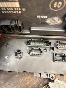 MERCEDES-BENZ 6395450301 A6395450401 6395450401 Body control module (BCM) MERCEDES-BENZ VITO / VIANO (W639) (2003-2014) — thumbnail 9