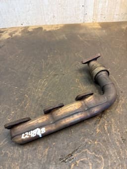 MERCEDES-BENZ A6421420102 A6421400361 A6421400761 A6421400161 A6421400509 A6421400709 A6421400909 A642140090980 Exhaust Manifold MERCEDES-BENZ VITO / VIANO (W639) (2003-2014) — thumbnail 4
