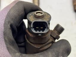 JAGUAR G4D3-9K546-AA G4D39K546AA Fuel injector set JAGUAR XE (X760) (2015-2024) — thumbnail 3