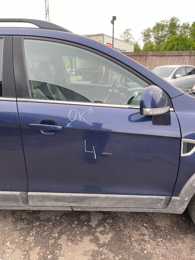 Door Front Right CHEVROLET CAPTIVA I (2006-2018)