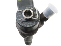 MERCEDES-BENZ A6110700587 Fuel Injector MERCEDES-BENZ E-CLASS (W210) (1995-2003) — thumbnail 3