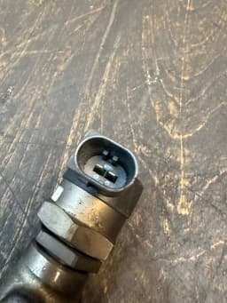 BMW 0445216049 8508155 13538508155 Fuel Distributor / fuel rail BMW X5 (F15, F85) (2012-2018) — thumbnail 7