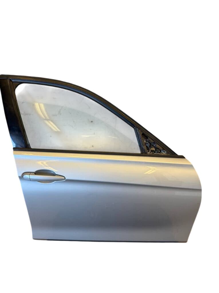 41007298566 41009628764 Door Front Right BMW 3 (F30, F31, F80) (2011-2019)