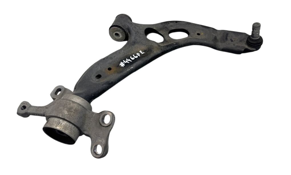 BMW 31126879844 6879844 Front Axle Track Control Arm lower Right BMW 2 Active Tourer (F45, F46) (2013-2021)
