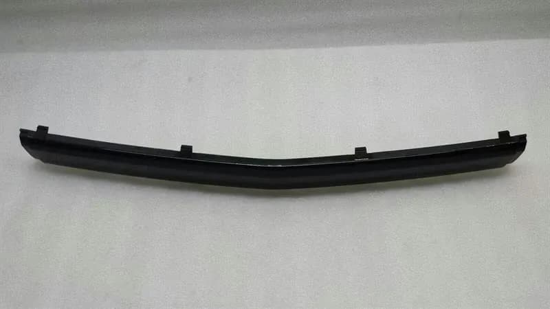 BMW BMW 7 Series E65 E66 Body Moulding Front Bumper Cover 51117135531 Strip