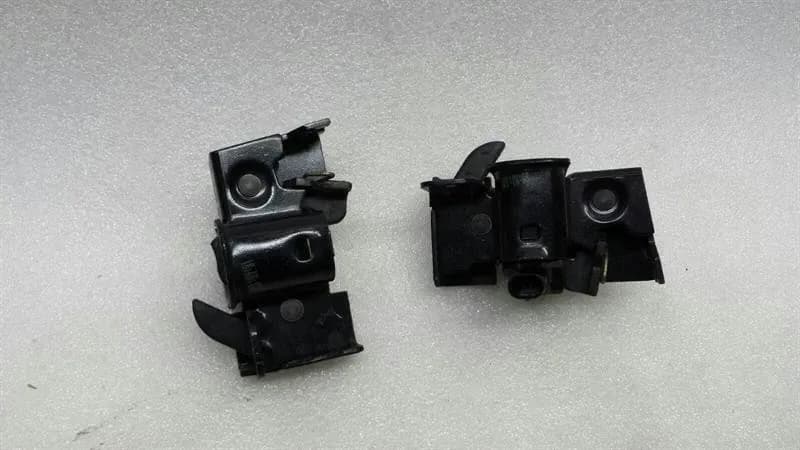 Mercedes ML W164 Bonnet Lock Set A2198800160 Bonnet Lock