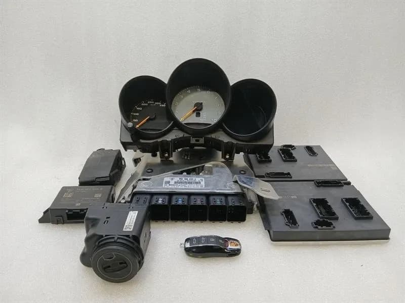 Porsche Boxster GT4RS Spyder engine ECU set 992906033A engine control unit set