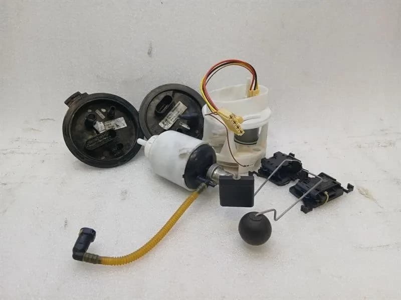 AUDI Audi R8 4S AWD Fuel Pump Electric 4S0201444B Fuel Pump