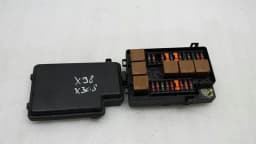 JAGUAR Jaguar XJ X308 Fuse Box LNF2822BA Fuse Box — thumbnail 2