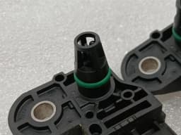FERRARI Ferrari California T F149 14-17 boost pressure sensor 0281006028 boost pressure sensor — thumbnail 5