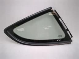 PORSCHE Porsche Cayman 718 GT4 Right Rear 1/4 Glass 98154311212 Door Panel 1/4 Rear RH — thumbnail 1