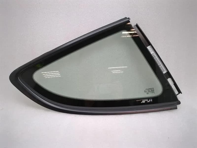 PORSCHE Porsche Cayman 718 GT4 Right Rear 1/4 Glass 98154311212 Door Panel 1/4 Rear RH