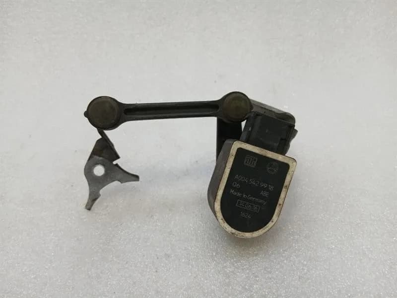 MERCEDES-BENZ MERCEDES GT R190 ROADSTER LEVEL SENSOR A0045429918 LEVEL SENSOR