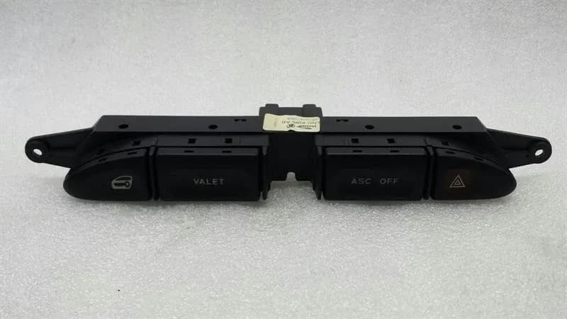 JAGUAR Jaguar XJ X308 Switch Pack LNC6290AB Switch