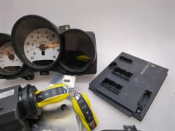 PORSCHE Porsche Cayman 718 GT4 Engine ECU SET 982907401 Engine Control Unit Manual Gearbox — thumbnail 3