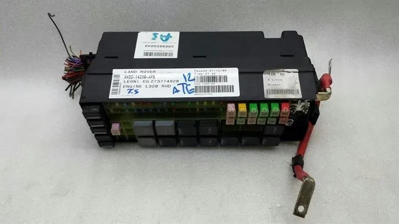 LAND ROVER Land Rover Range Rover Sport L320 Fuse Box AH32-14290-APB Fuse Box RHD