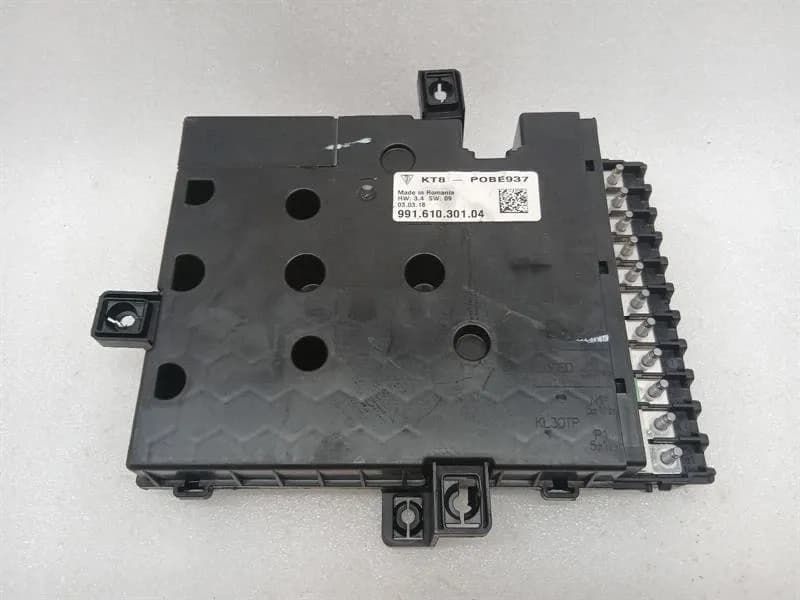Porsche 911 991 Fuse Box 99161030104 Fuse Box