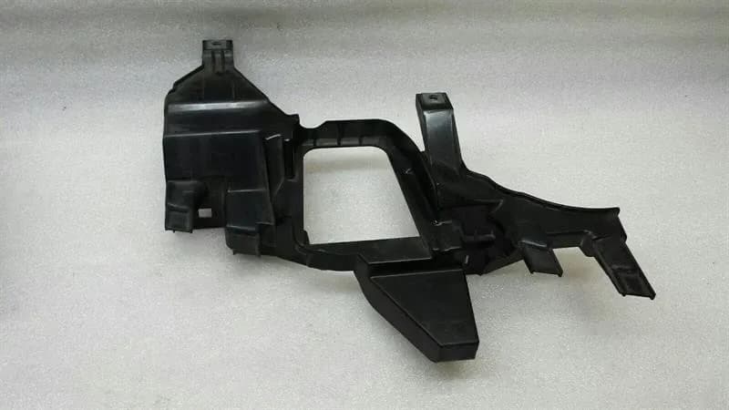 BMW BMW 7 E65 E66 Headlight Carrier 63117162090 Bracket Carrier Headlight RHS