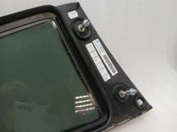 PORSCHE Porsche 911 991 Left Rear 1/4 Glass 99154311108 Door Window 1/4 Rear LH — thumbnail 8