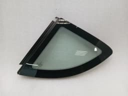 PORSCHE Porsche Cayman 987 Left Rear 1/4 Glass 98754311100 Door Glass 1/4 Rear LH — thumbnail 1