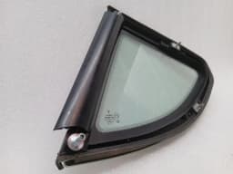 PORSCHE Porsche Cayman 987 Right Rear 1/4 Glass 98754311200 Door Glass 1/4 Rear RH — thumbnail 6