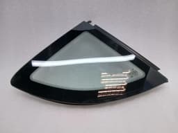 PORSCHE Porsche Cayman 987 Right Rear 1/4 Glass 98754311200 Door Glass 1/4 Rear RH — thumbnail 9