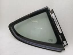 PORSCHE Porsche Cayman 981 GT4 Right Rear 1/4 Glass 98154311205 Door Window 1/4 Rear RH — thumbnail 3