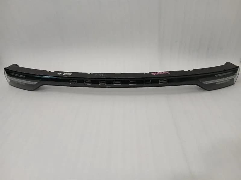 PORSCHE Porsche Cayenne 9Y GTS Turbo Mk3 E3 Stop Light 9Y0945081R Brake Light