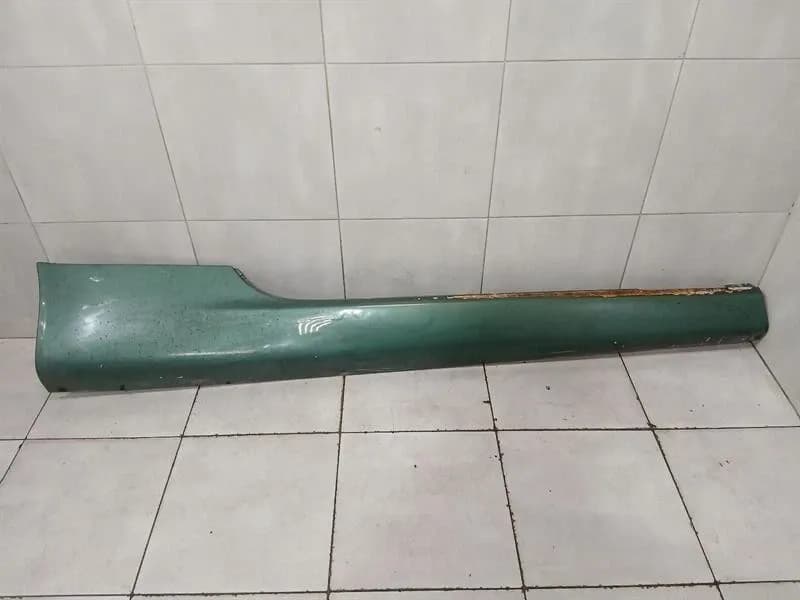 Aston Martin DB9 COUPE side skirt 6G43-10608-AB RH side skirts