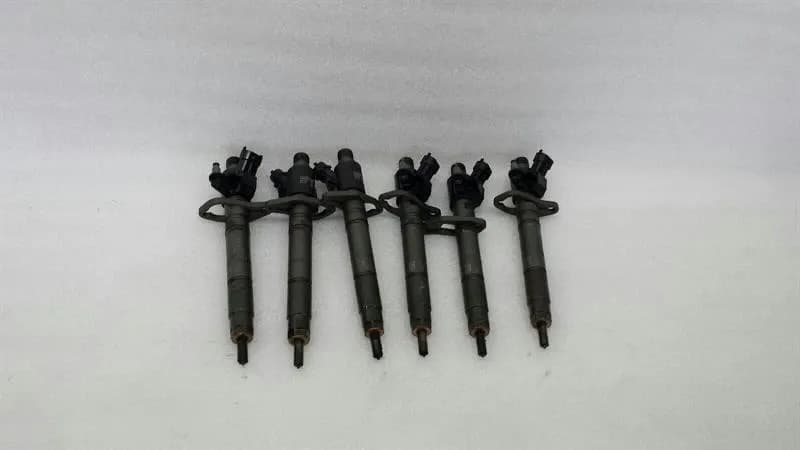 LAND ROVER LAND ROVER Range Rover Sport L320 Injector LR031485 Fuel Injector 9X2Q-9K546-DB