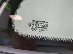 PORSCHE Porsche Cayman 718 GT4 Left Rear 1/4 Glass 98154311112 Door Window 1/4 Rear LH — thumbnail 5