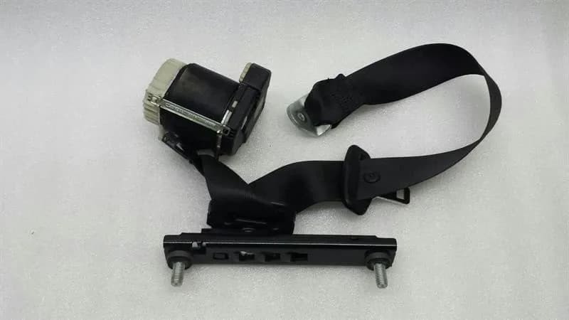 Range Rover Vogue L322 rear right seat belt LR009126 seat belt rear