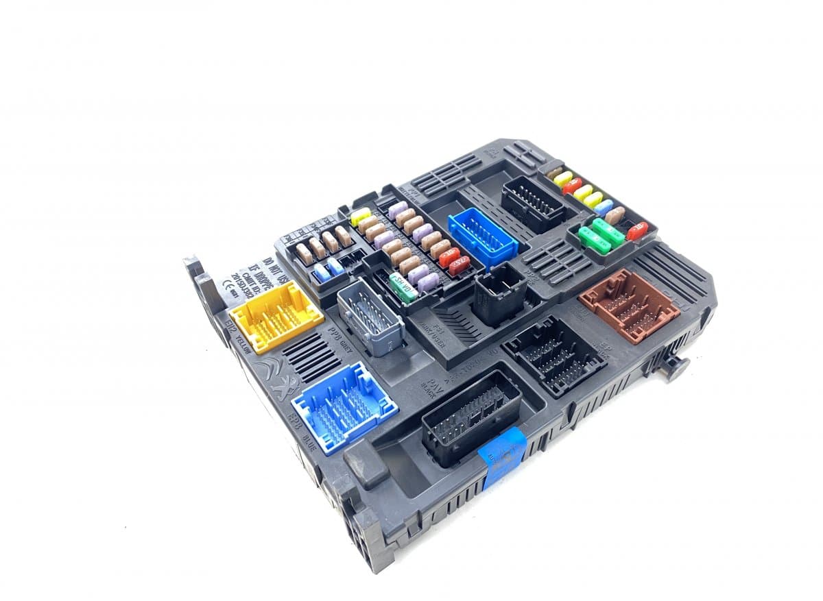PEUGEOT 9832881380 Fuse box PEUGEOT 508 II (F3_, FB_, FH_) (09.18-)