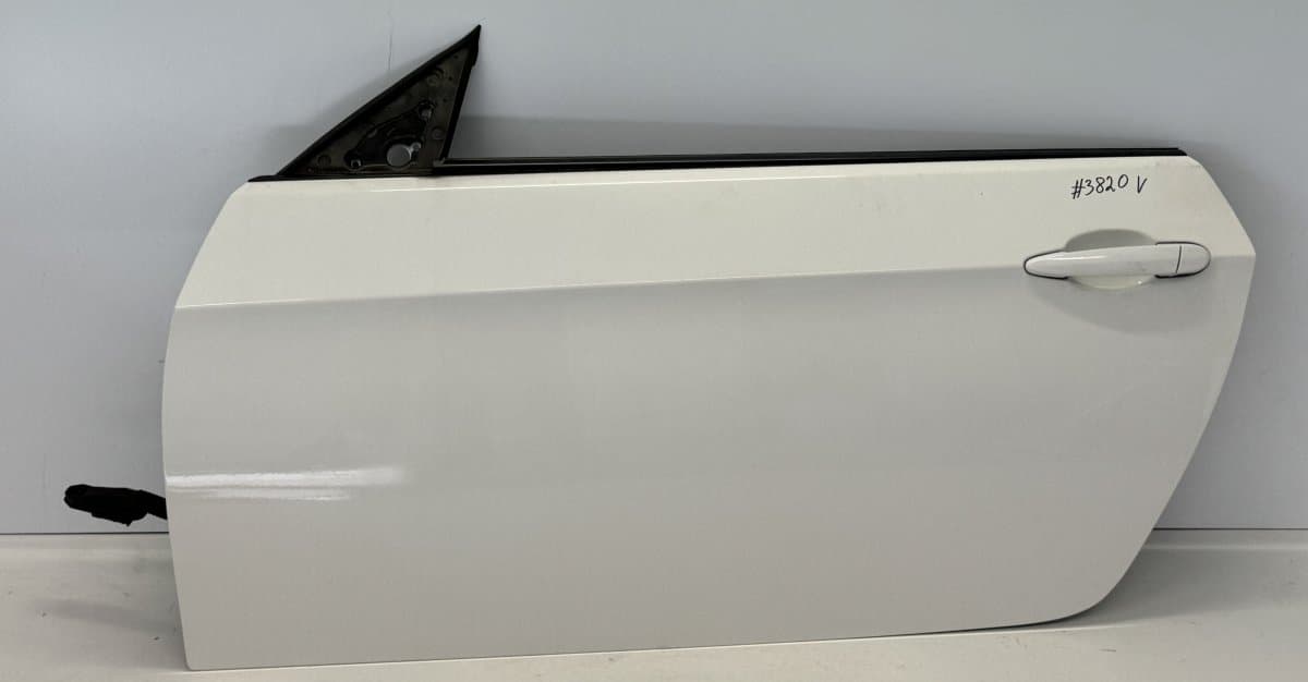 BMW 41517200569 7200569 Door Front Left BMW 3 (E90, E91, E92, E93) (2005-2011)