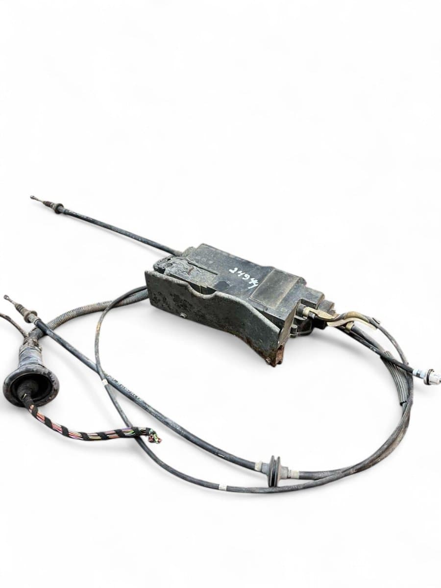 MERCEDES-BENZ A2214302949 A2214300649 A2214420636 Parking brake motor / actuator MERCEDES-BENZ S-CLASS (W221) (2005-2013)