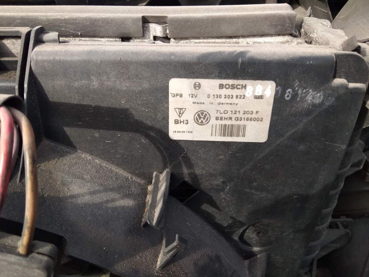 AUDI 0130303922 7L0121253A 7L6121212B 7L0121207D 4L0805594A Radiator set AUDI Q7 (4L) (2006-2015)