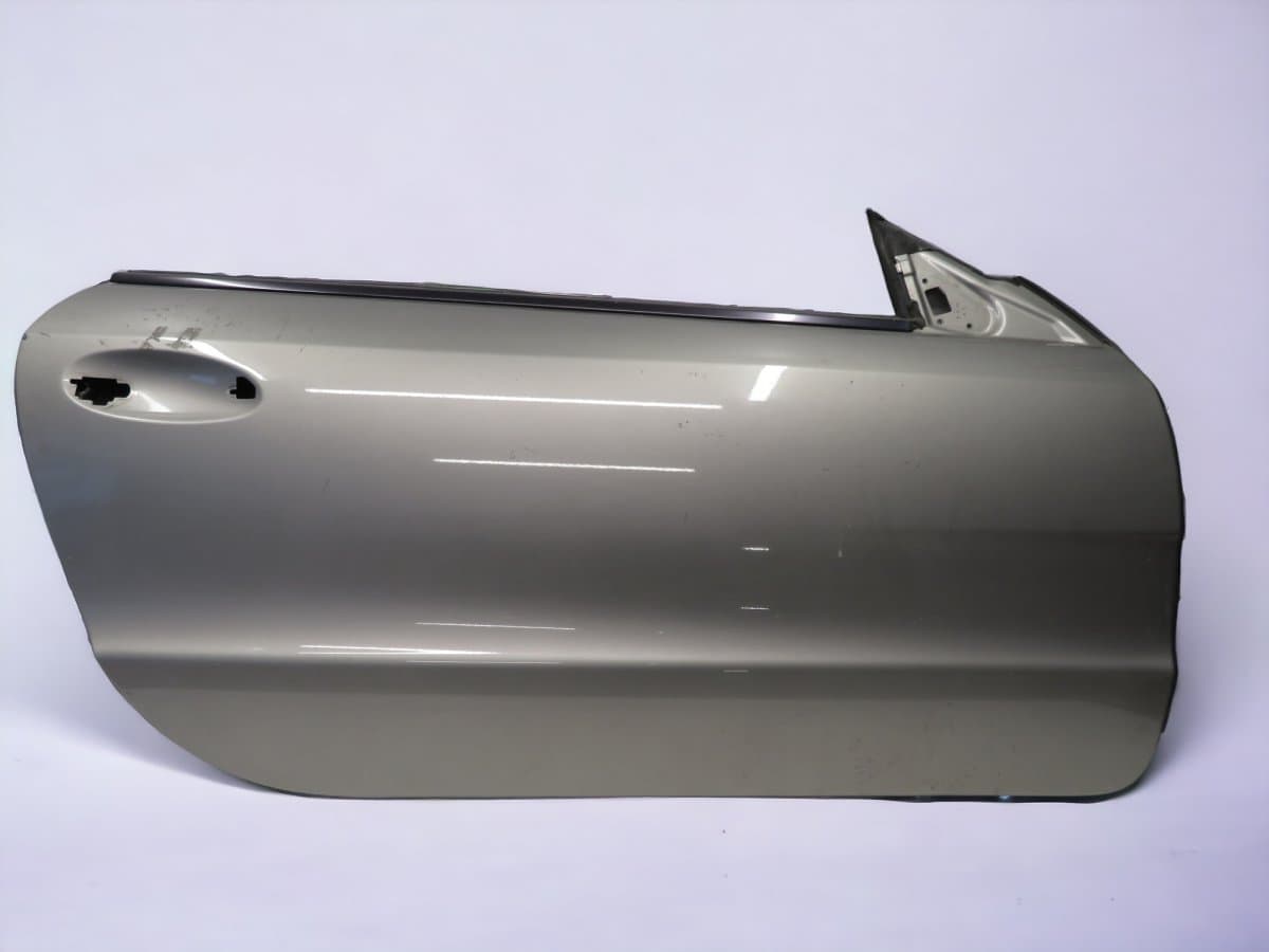 MERCEDES-BENZ A2307200605 A2307200446 Door Front Right MERCEDES-BENZ SL-CLASS (R230) (2001-2012)