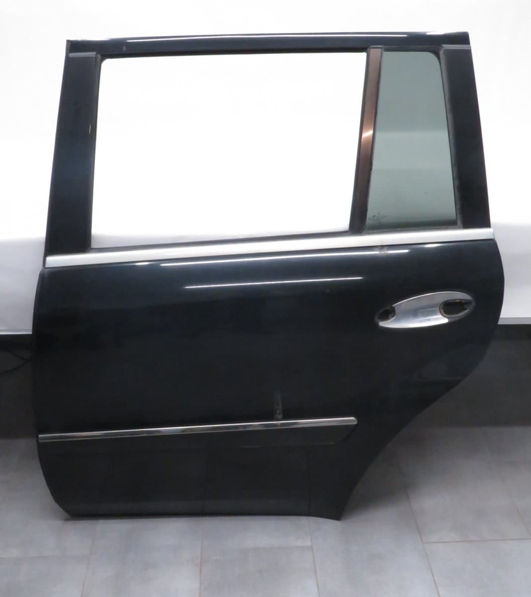 MERCEDES-BENZ A1647300905 1647300905 Door Rear Left MERCEDES-BENZ GL-CLASS (X164) (2006-2012)