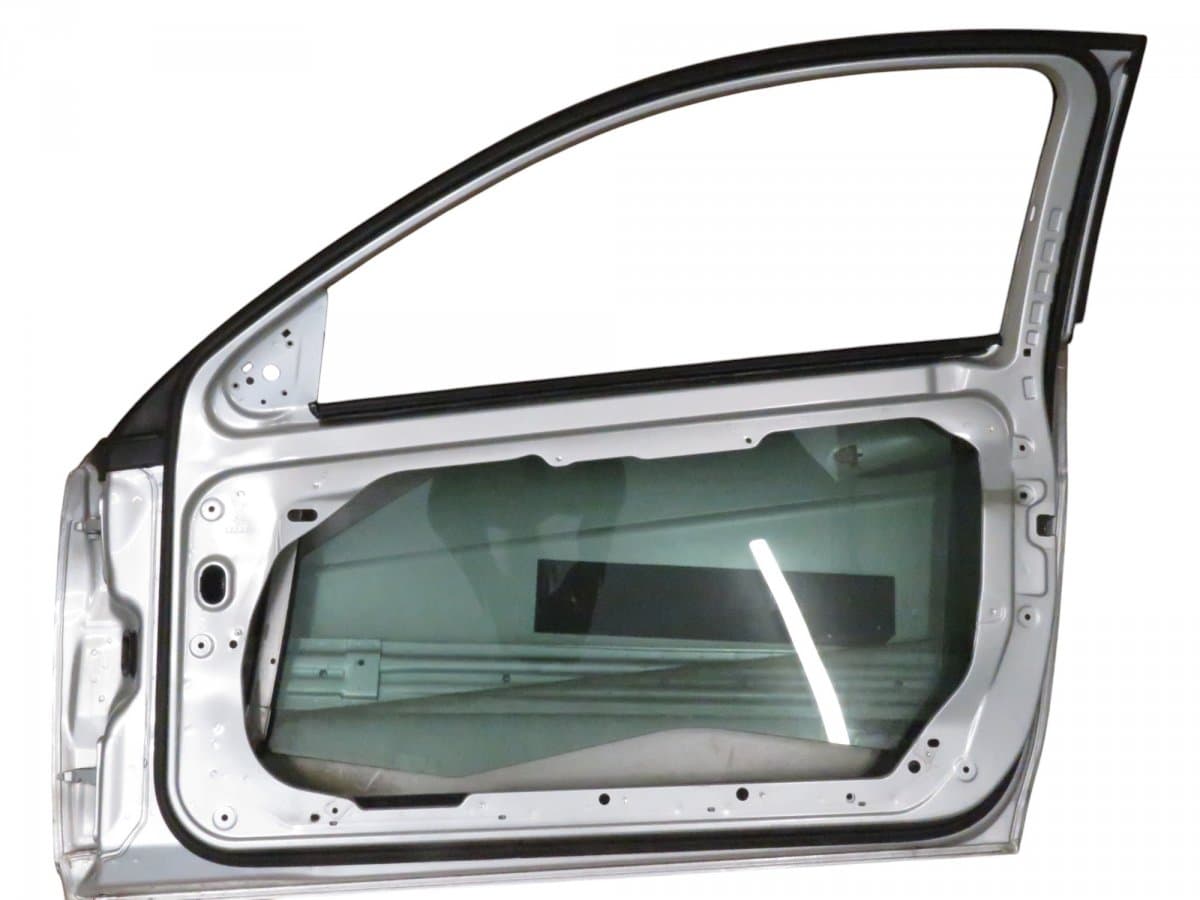 MERCEDES-BENZ A2047201005 Door Front Right MERCEDES-BENZ C-CLASS (W204) (2007-2013)